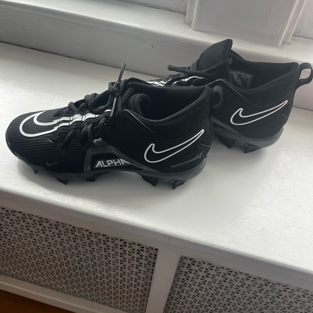 Nike Black and White Sports Cleats